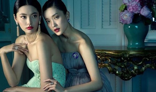 Why luxury brands see their sales decrease in China ?