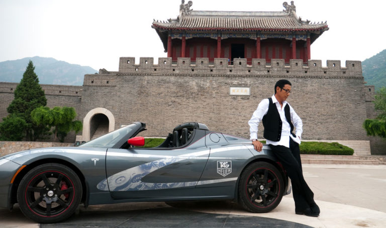 The New $ 200,000 Tesla Roadster in China